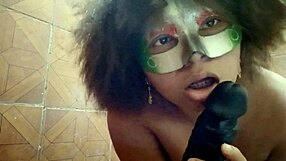 reaparece la tetona filipina dispuesta a meterse el dildo por el culo porno casero en espa�ol