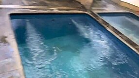 Suha mlada 18+ transa z negrčkom brez kondoma, corno snema vse