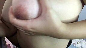 Filipina Girlfriend Is Getting Horny As Day Goes By But Still Can Handle Her