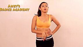 Bikini babes shake it like shimmy in dance video