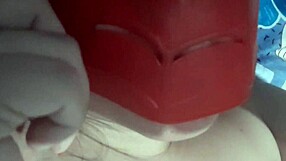 Madrastra lesbiana celebra el halloween masturbandose