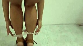 Ebony Deepthroat At Glory Hole