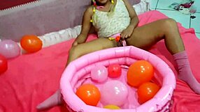 Latina panas 18+ main fetish belon punggung besar