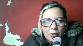 Quase comi minha i ma - a gosrdinha gostosa da faculdade - email lolacontosehistoria gmail com