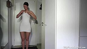 mypantyhosegirl in bra and pantyhose