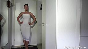 mypantyhosegirl in bra and pantyhose