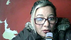 Quase comi minha i ma - a gosrdinha gostosa da faculdade - email lolacontosehistoria gmail com