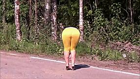 Milf flashing big ass outdoors in homemade vid