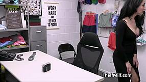 Fucking Big Tit Milf Crystal Rush!