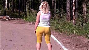 Milf flashing big ass outdoors in homemade vid