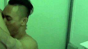 Erik Breeds Joe Passionately