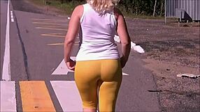 Milf flashing big ass outdoors in homemade vid