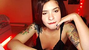 Dominican teen 18+ rubs her pussy live on webcam!