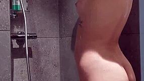 model micy showers in hotel