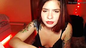 Dominican teen 18+ rubs her pussy live on webcam!