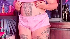 I’m obsessed with her big ass in silk pajamas teasing