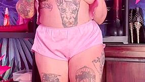 I’m obsessed with her big ass in silk pajamas teasing