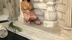 Diaporama chaud des seins naturels rebondissants de Myla Angel