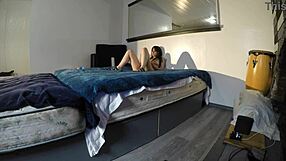 Scarlett Johnson Boldly Masturbates Solo In Intense Session