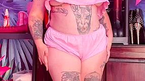 I’m obsessed with her big ass in silk pajamas teasing