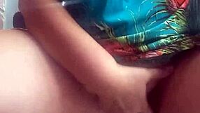 En Público Dedeando Pussy Shaved Masturbation Fingering Hairless