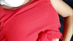 ella siempre fue seductora y muy caliente la zorra de mi hermanastra me pidio prestado la habitacion para hacer porno casero hermanastra porno real con linda vagina ajustada y rosada