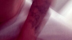 Descubro a mi novia rubia poniéndome los cuernos