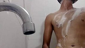 rico takes a relaxing bath with big cock