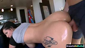 Roundass Babe Gets Doggy Fucked After Rimming Her Big Ass