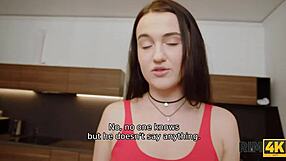 Как этот хороший парень сломал кровать в дикой русской FFM риминг тройке?