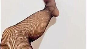 18-19 year old woman enjoys public foot fetish