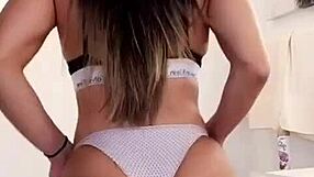 Una Rica Ducha Para Limpiarme Tanto Sexo De Hoy