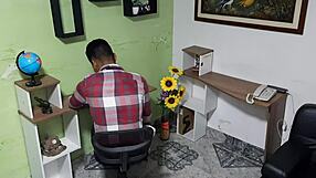 Tempting BBW Latina Seduces In Office With Deepthroat And Fucking