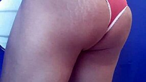 ME MASTURBO CON TANGA DE MI PRIMA!