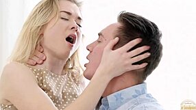 Nerdy Babe REVEALS DIRTY BLOWJOB Secrets