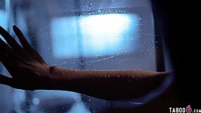 Petite brunette deepthroats horny men in threesome