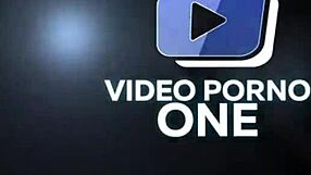 Wow! Judith in Christine, plavolase kučke, dobita trdo jebo v vrtu