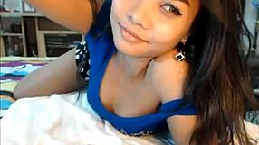 Asian beauty spied through LiveFilipinaCams com lens