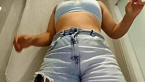 Leaked video of curvy latina milf andreaanonima looking stunning