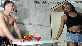 Teen anal creampie - s� queria um pouco de a��car e acabei dando meu cu para meu vizinho safado sheer com brunablack - richards oliver