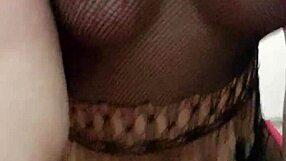 loira tarada says 'come fuck my big cock'