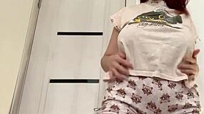 Big tits and juicy ass jerking off in the morning