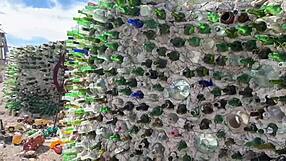 Shane and Evie dive into sloppy public deepthroat action!