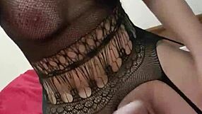 loira tarada says 'come fuck my big cock'