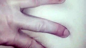 chamo1972 sucks and licks pussy with dildo deepthroat squirting