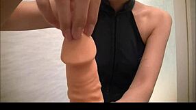 Misaki gives an amazing handjob in this sexy pv