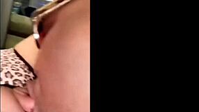 I watch Esperanza Gomez give the best pussy lick on webcam