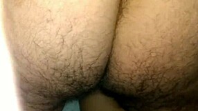 Continua el entrenamiento anal con verga grande