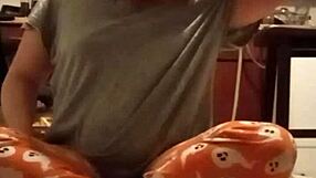 Grey workout turns into a fun stretching session with kinky amateurs