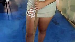 el pervertido de mi cuñado vino a casa y me convenció para follar confieso que tenía muchas ganas de coger contenido casero